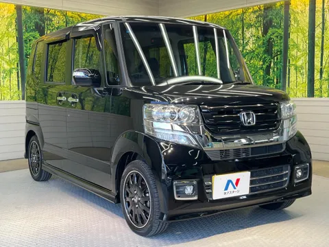 Honda N-BOX Custom