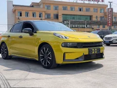 Lynk & Co 03
