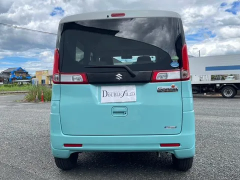 Suzuki Spacia