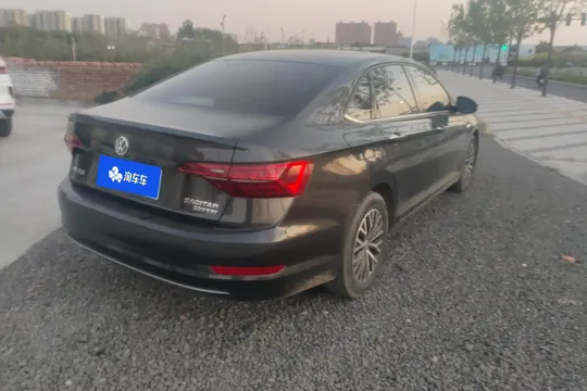 Volkswagen Sagitar
