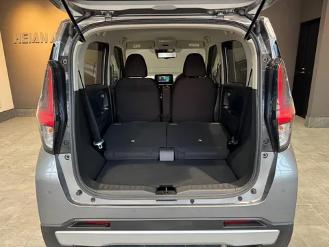 Mitsubishi eK X