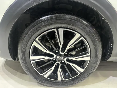 Kia KX1
