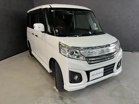 Suzuki Spacia Custom