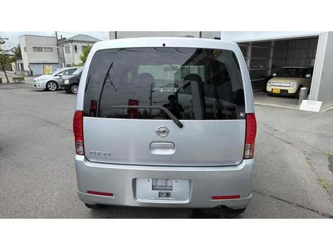 Nissan Otti