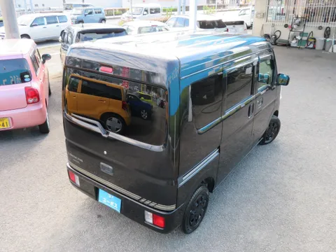 Mitsubishi Minicab Van