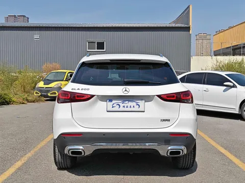 Mercedes-Benz Mercedes-Benz GLA