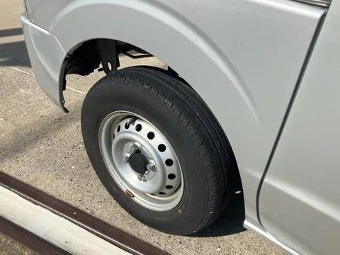 Mitsubishi Minicab Van