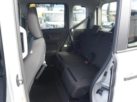 Suzuki Spacia Gear
