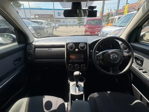 Mazda Verisa
