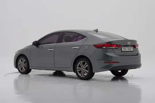 Hyundai Elantra (Avante)