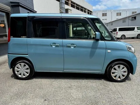 Suzuki Spacia
