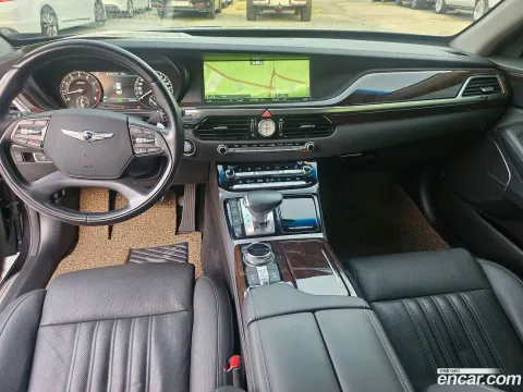 Genesis G90 (EQ900)