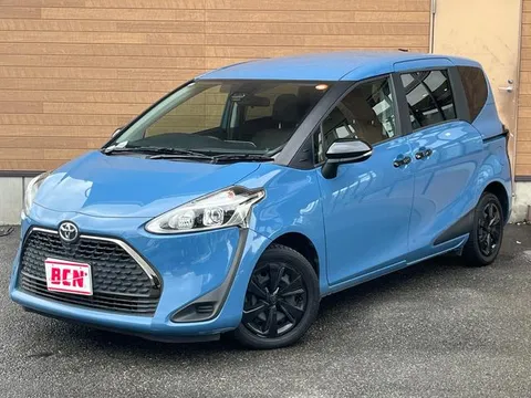 Toyota Sienta