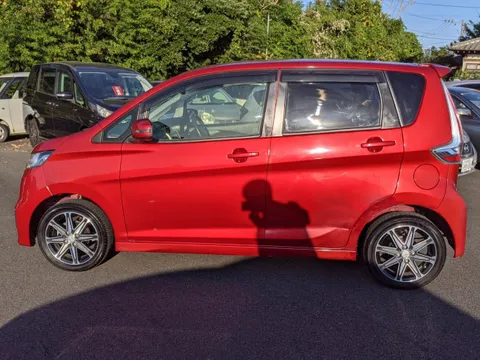 Mitsubishi eK Custom