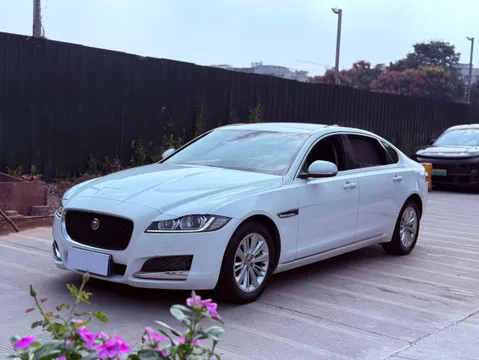 Jaguar XFL