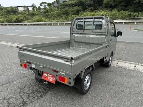 Nissan Clipper Truck