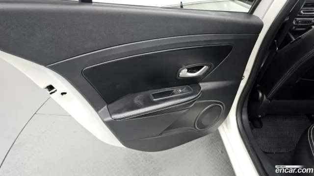 Renault SM3