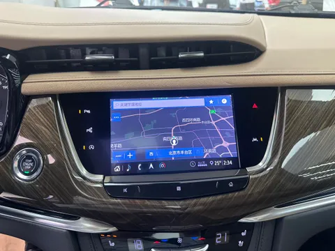 Cadillac XT6