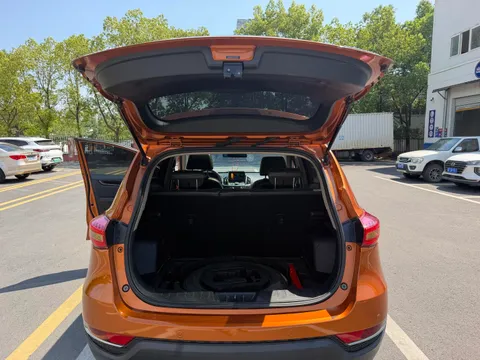Dongfeng AX5