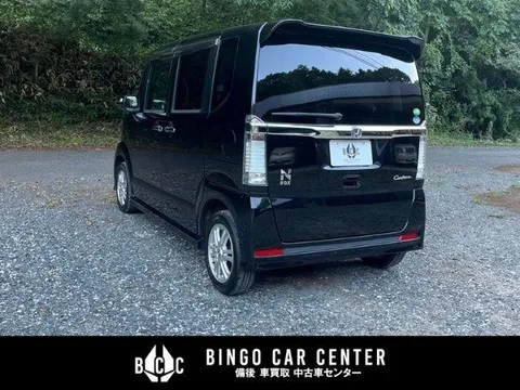 Honda N-BOX Custom