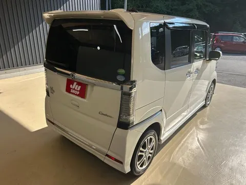 Honda N-BOX Plus Custom