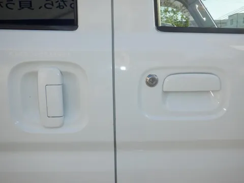 Mitsubishi Minicab Van