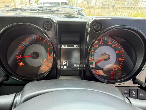 Suzuki Jimny Nomade