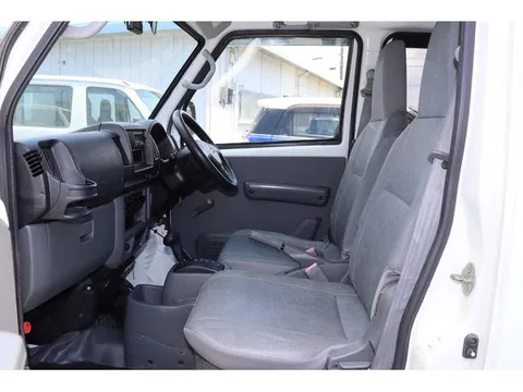 Mitsubishi Minicab Van