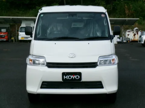 Toyota TownAce Van