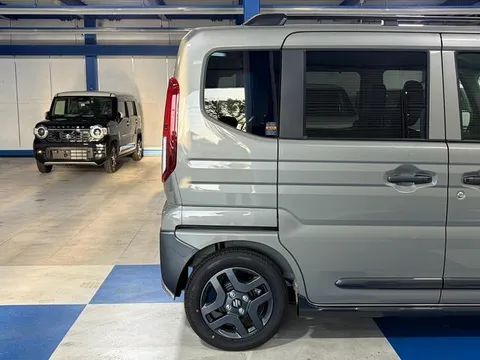 Suzuki Spacia Gear