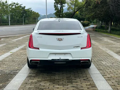 Cadillac XTS