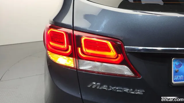 Hyundai Grand Santa Fe (Maxcruz)
