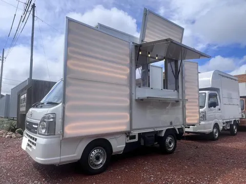Mazda Scrum Truck