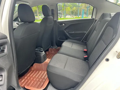 Peugeot 301