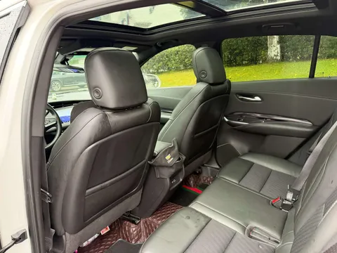 Cadillac XT4