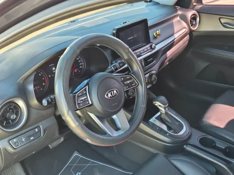 Kia Cerato (K3)