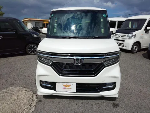 Honda N-BOX Custom