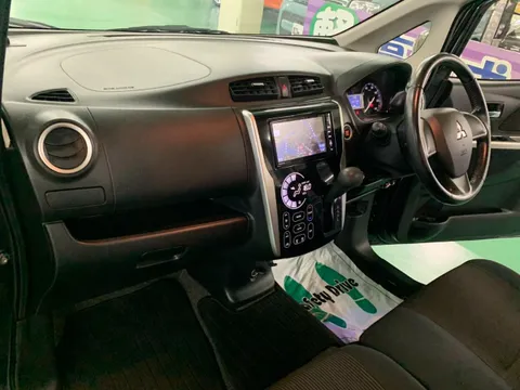 Mitsubishi eK Custom