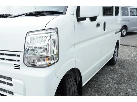 Nissan Clipper