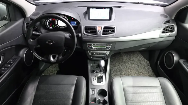 Renault SM3