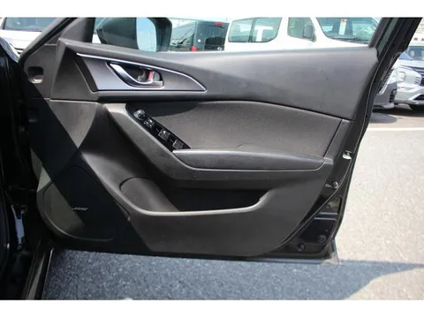 Mazda Axela Sport