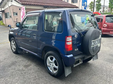 Nissan KIX