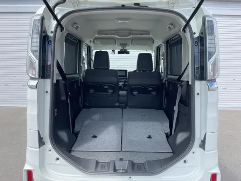 Suzuki Spacia Custom