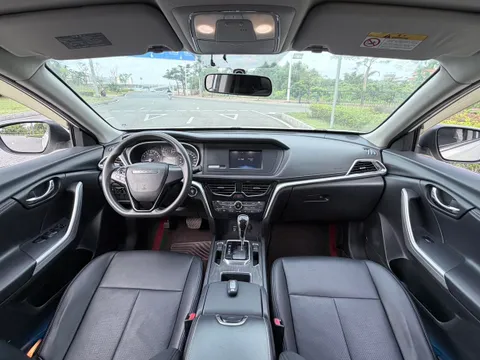 Venucia T90