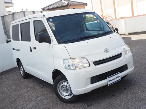 Toyota TownAce Van