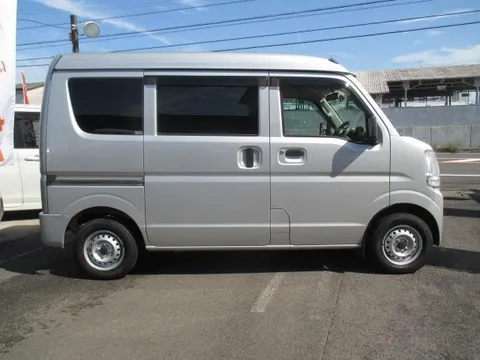 Nissan Clipper