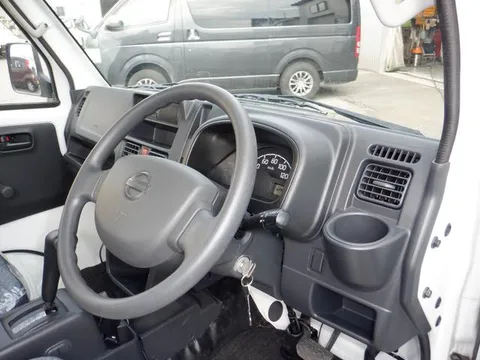 Nissan Clipper Truck