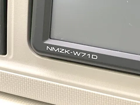Daihatsu Mira Tocot