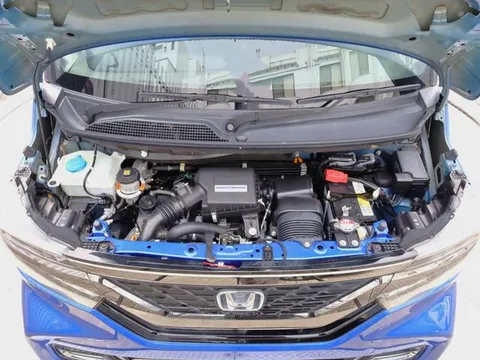 Honda N-BOX Custom