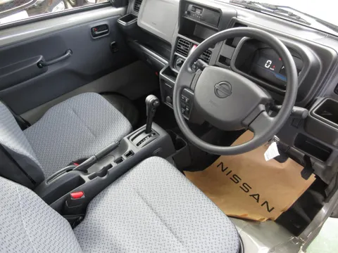 Nissan Clipper Truck